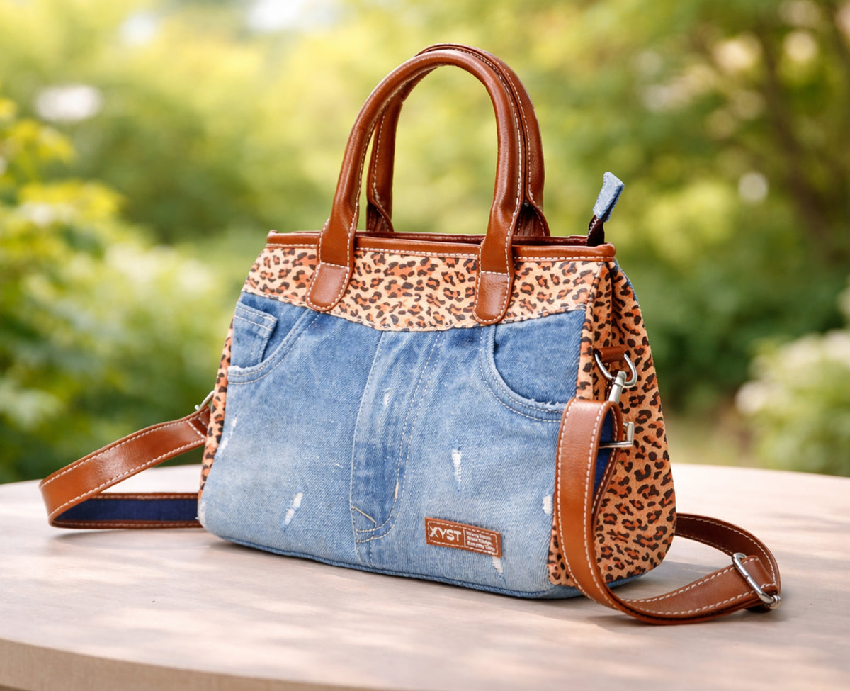 HILARY CHEETAH PRINT LIGHT SLING BAG
