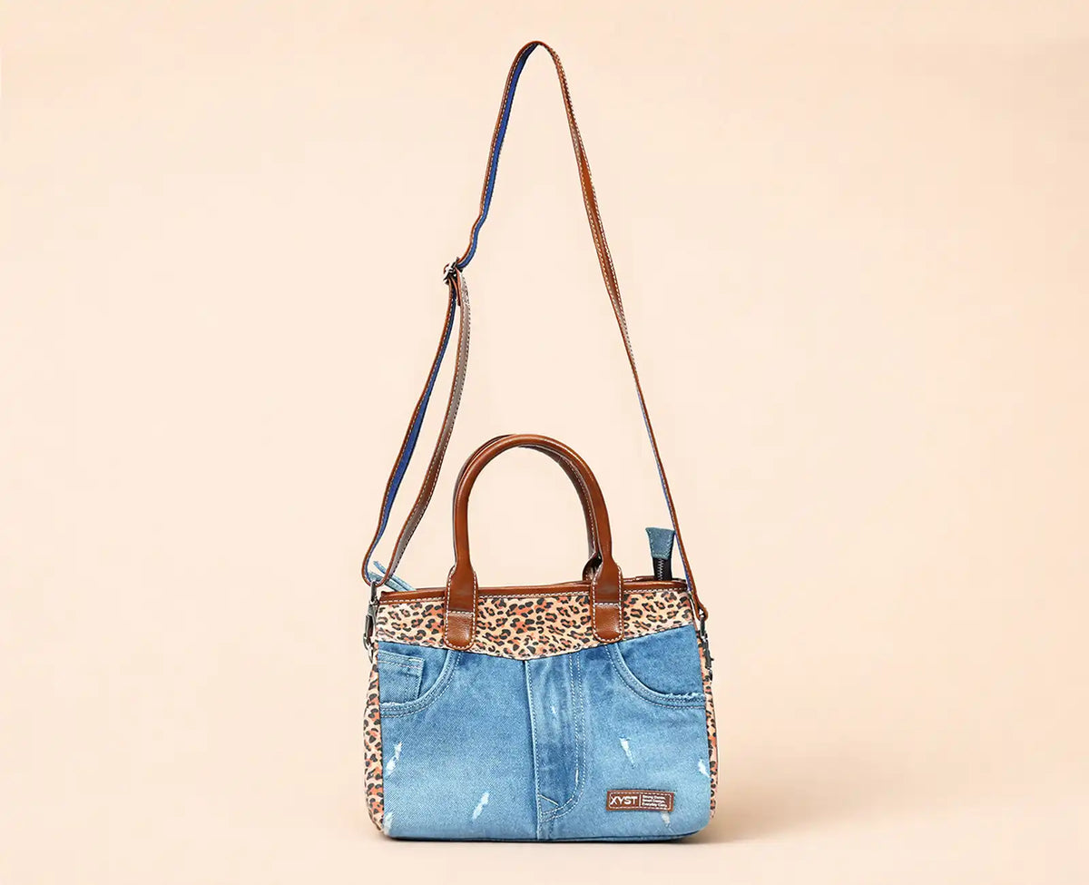 HILARY CHEETAH PRINT LIGHT SLING BAG