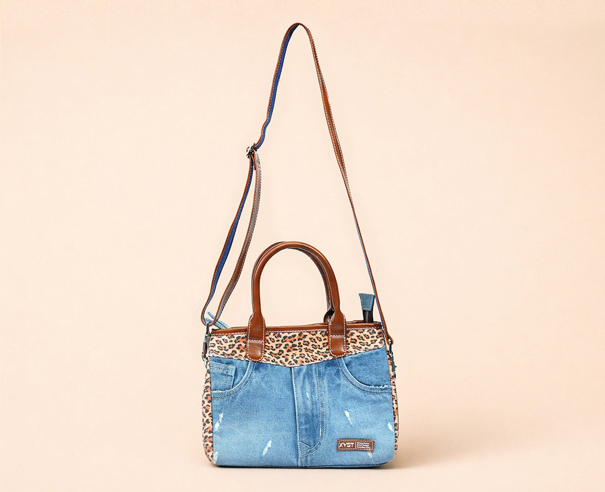 HILARY CHEETAH PRINT LIGHT SLING BAG