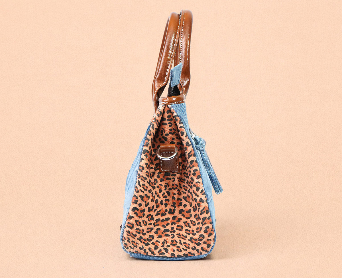 HILARY CHEETAH PRINT LIGHT SLING BAG